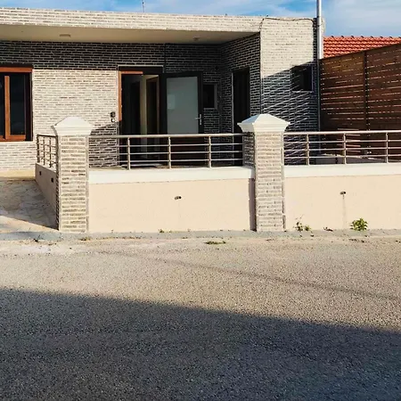 Koutsoukelis-house *